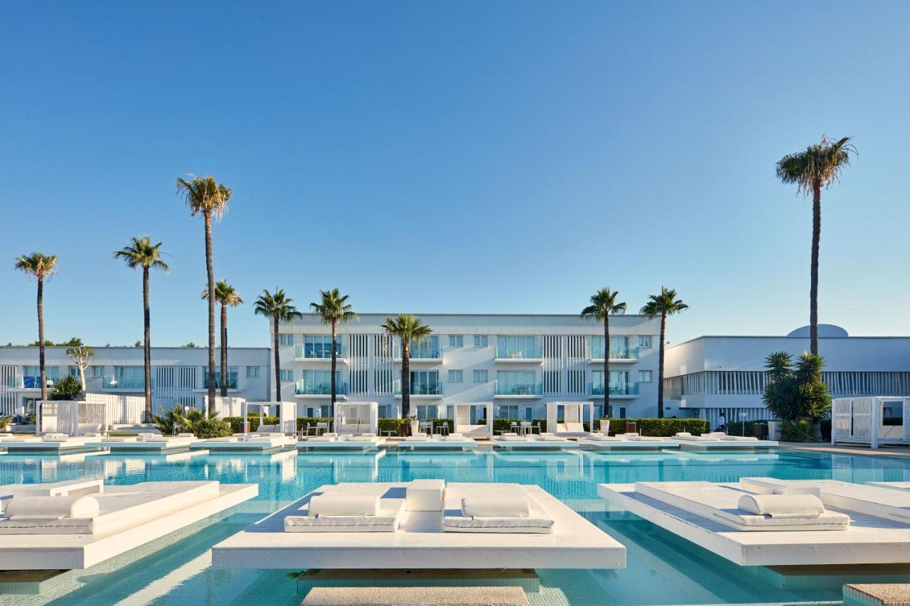 So White Beach Resort Aya Napa Dış mekan fotoğraf