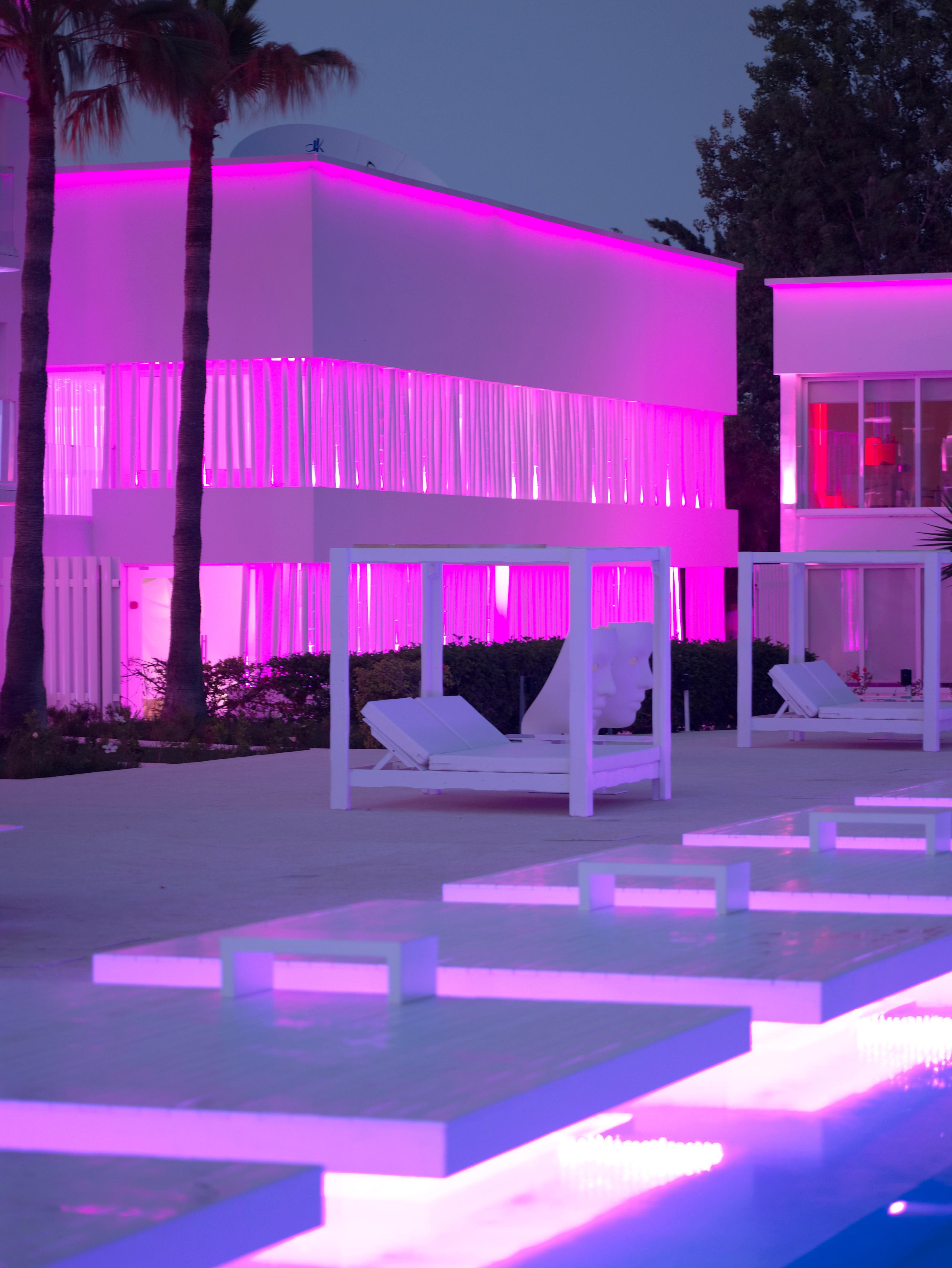 So White Beach Resort Aya Napa Dış mekan fotoğraf