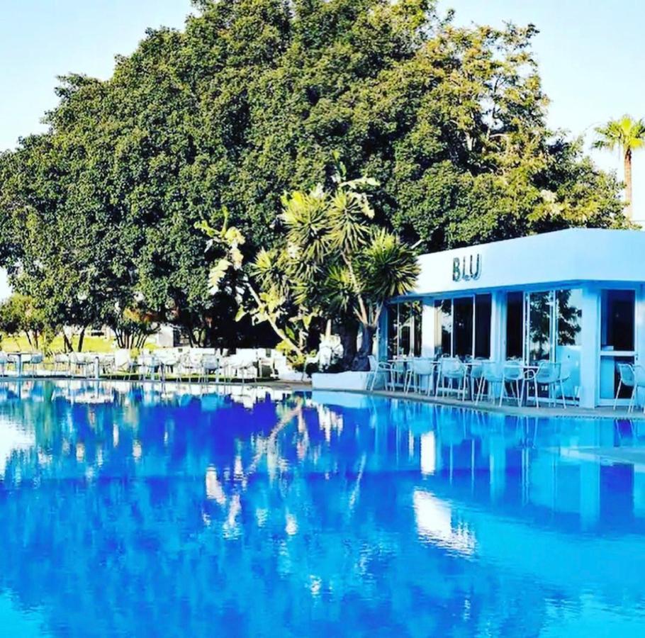 So White Beach Resort Aya Napa Dış mekan fotoğraf
